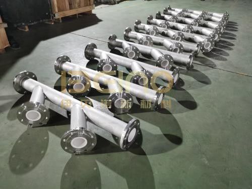 ISO Keramik Koltuklu Kaplı Boru Tee Metallürjide Kullanılan Korundum Keramik Keramik Kaplı Boru Tee